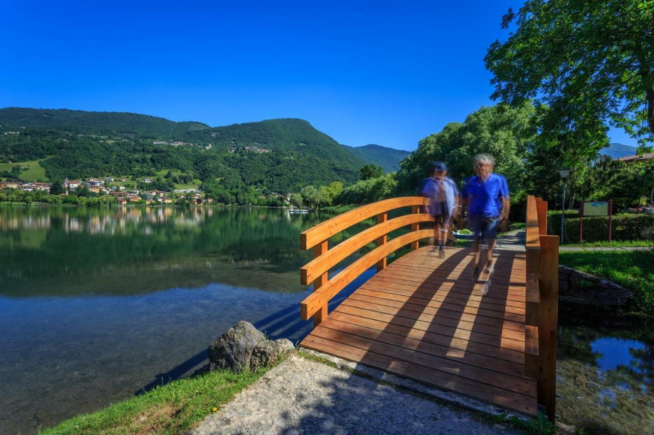 Casa Vacanza Residence Lago Di Endine Monasterolo del Castello Exteriér fotografie